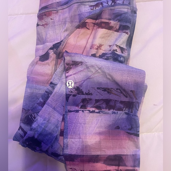 lululemon leggings - Picture 3 of 3